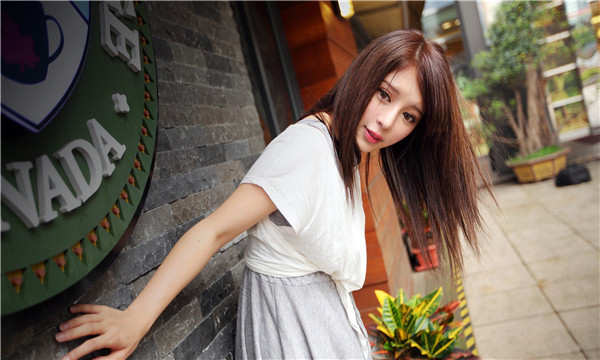 武侯想找一个女性生孩子给报酬-｛找个女人生孩子多少钱｝